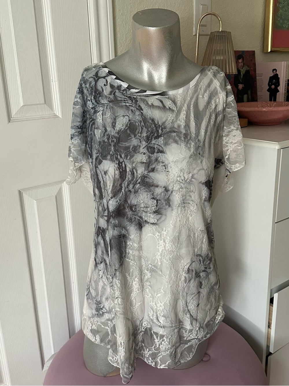 Vintage Brittany Black Lace Floral Pattern White & Gray Top